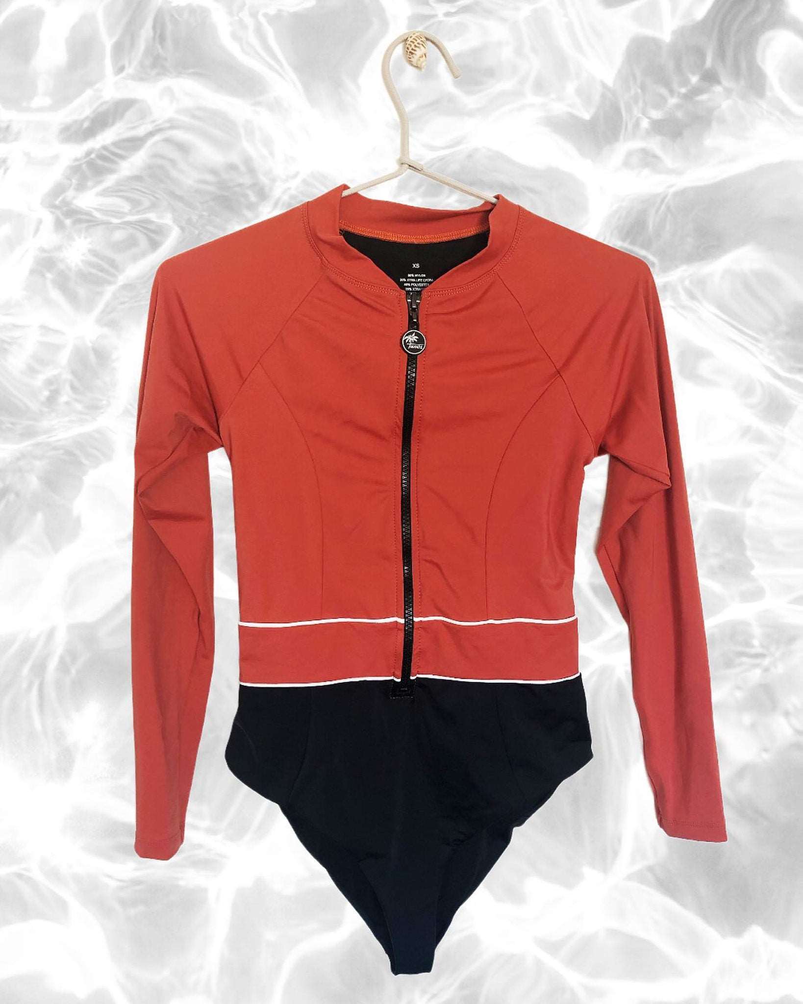 BAY surfsuit